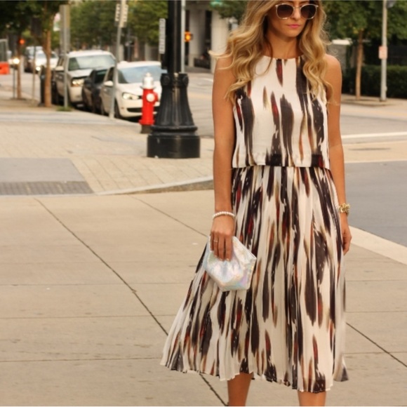 Banana Republic Dresses & Skirts - Banana Republic Multicolor Sleeveless Dress